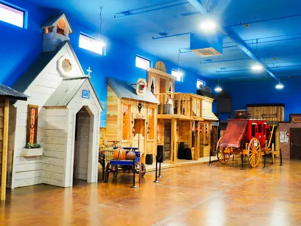 Paria Town indoor ghost town set at the Once Upon a Time in America Museum